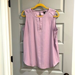 Lilac sleeveless blouse